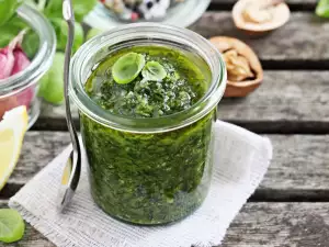 Pesto Sauce with Pine Nuts