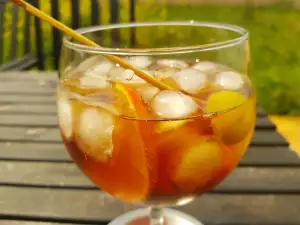 Vermouth and Rum Cocktail