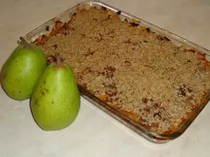 Crumble with Pears and Caramel