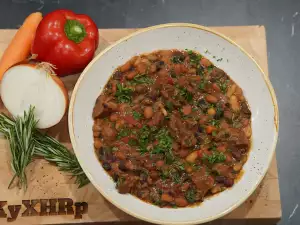 Quick Thai Bean Curry with Pork