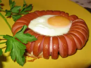 Vienna Sausage and Egg Flower