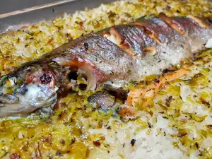 Oven-Baked Rainbow Trout with Rice and Leeks