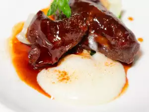 Aligot - French Mashed Potatoes with Demi-Glace