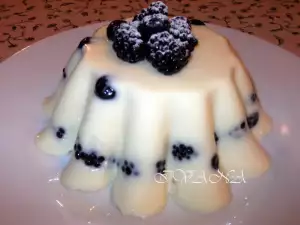 Blueberry and Blackberry Dessert