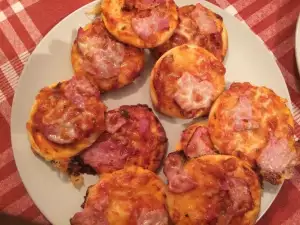 Mini Pizzas for Kids