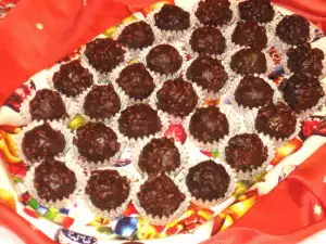 Homemade Ferrero Rocher Bonbons