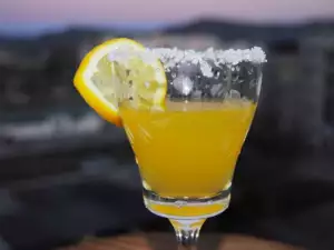 How to Make Limoncello