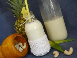 Homemade Cashew Milk