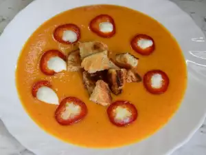 Tomato Cream Soup with Peppers