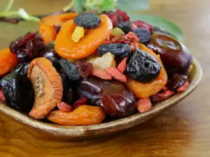 Are Dried Fruit More Healthy Than Fresh Fruit?