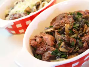 Oven-Baked Chicken Livers with Onions