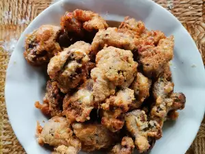 Breaded Chicken Livers with Eggs and Flour