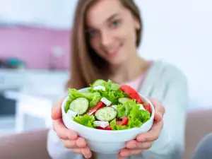 How Many Calories are in a Salad?