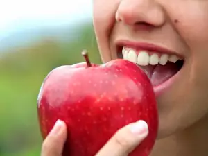 Nutritional Value and Benefits of Apples