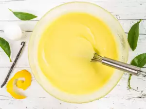 Homemade Custard for Cakes