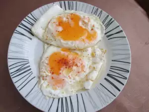 Eggs Sunny Side Up with Exotic Spices