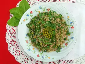 Salad with Buckwheat, Peas and Chard