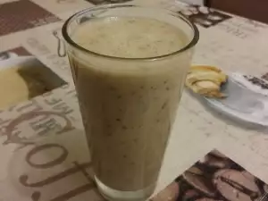 Banana and Peanut Butter Shake