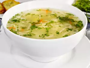 Summer Soup with Zucchini and Potatoes