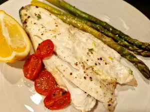 Sea Bass Fillet with Asparagus in Parchment Paper