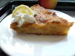 French Apple Cake with Cinnamon