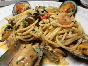 Pasta Frutti di Mare with French Sauce