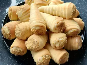 Stuffed Sweet Cones