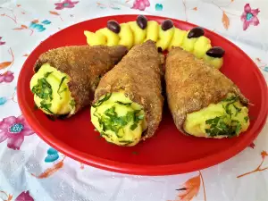 Mince Cones with Mashed Potatoes