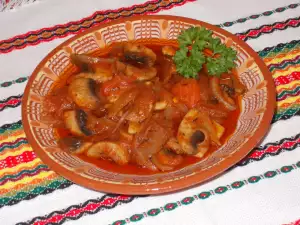 Mushrooms with Onions and Tomatoes