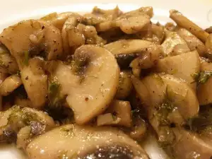 Mushrooms with Butter, Garlic and Dill