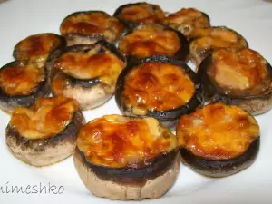 Simple Stuffed Mushrooms with Cheese