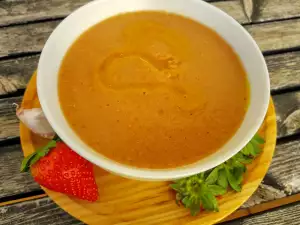 Gazpacho with strawberries