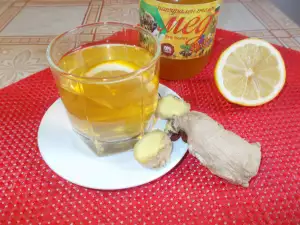 Ginger Tea for Sore Throat