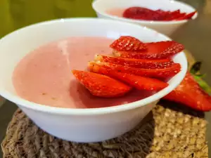 Gluten-Free Cream with Strawberries