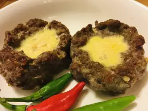 Oven-Baked Minced Meat Nests