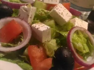 Greek Salad with Lettuce