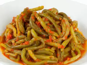 Green Beans with Tomatoes