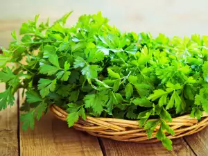 How Does Parsley Affect Blood Pressure?