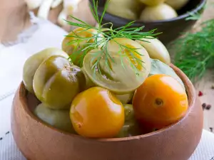 Pickled Green Tomatoes