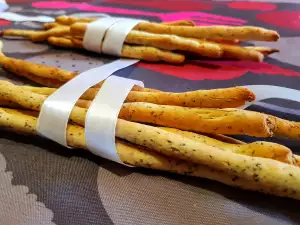 Poppy Seed Cracker Sticks