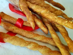 Wholemeal Cracker Sticks with Parmesan