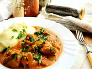 Classic Pork Goulash with Mashed Potatoes