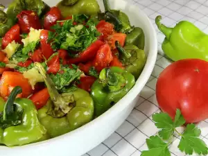 Pepper, Tomato and Garlic Salad