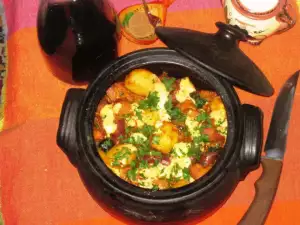 Finger-Lickin-Good Clay Pot