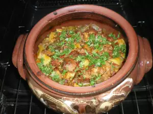 Traditional Bulgarian Clay Pot Gyuvech