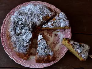 Dutch Cake with Apples, Walnuts and Cinnamon