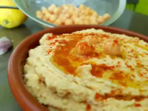 Hummus with Toasted Sesame Seeds