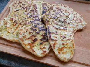 Indian Naan Bread with Aromatic Spices