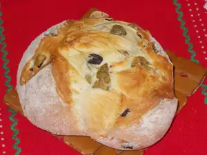 Spanish Bread with Olives