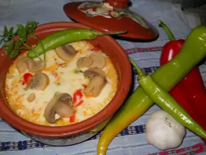 Rhodopean Kachamak in a Clay Pot